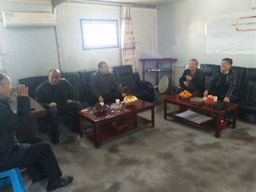 矿建二公司与神府掘进分公司开展对标交流活动