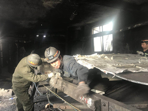 机电安装公司:满满冬日情 慰问暖人心