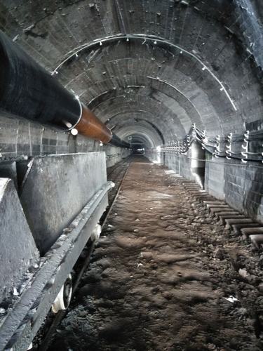 矿建二公司冶坪项目等候室工作面与副斜井井底车场顺利贯通