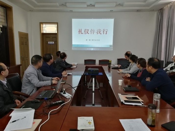 矿建三公司精心烹饪培训“套餐”助力职工“提素”