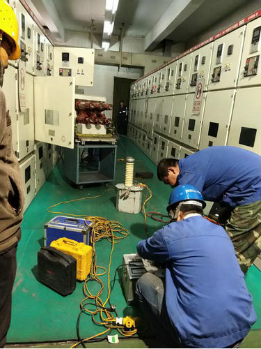 洗选煤运营公司红柳林运营项目部：10KV变电所预试顺利完成