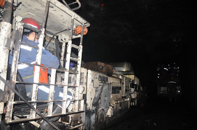 掘进公司单月掘进882米创建设集团单月掘进进尺新纪录