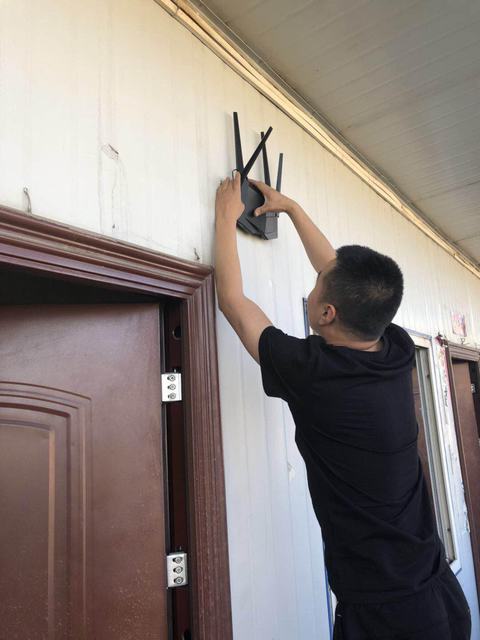 掘进公司北翼项目部把关怀送到员工心坎上