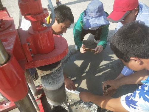 渭南市质监站检查组深入G242大荔县城过境段公路建设工程检查指导工作