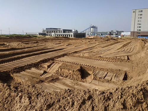 陕煤建设机电安装公司:曹家滩项目部抓紧建设非标加工厂房