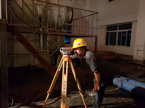 陕煤机电安装公司承建的小保当矿末煤仓仓下输送设备安装如火如荼