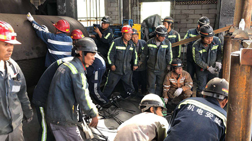 陕煤建设机电安装公司:24小时“激战”更换曹家滩1001胶带