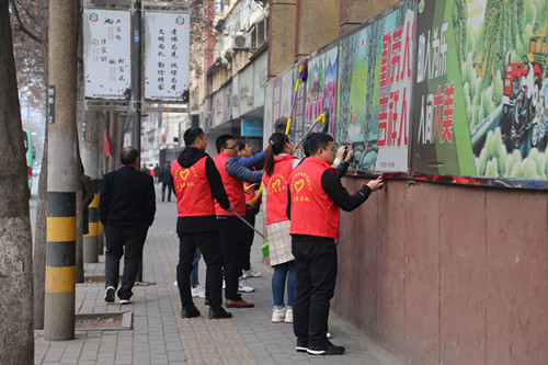 学雷锋,青年在行动