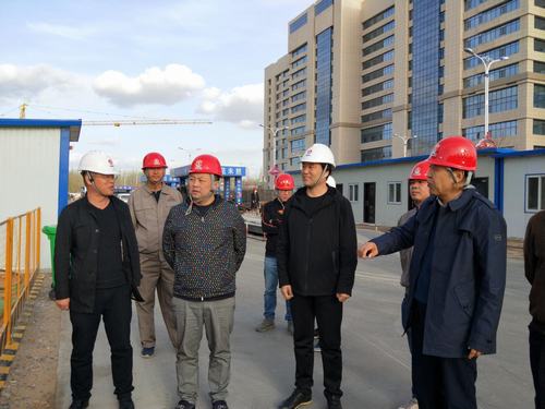 中广实业有限公司董事长张宏权一行莅临陕煤建设铜煤公司金地华府项目检查指导工作