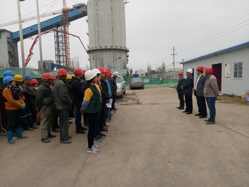 陕煤建设天工公司土建九部文家坡新增产品仓1#仓滑模顺利启动