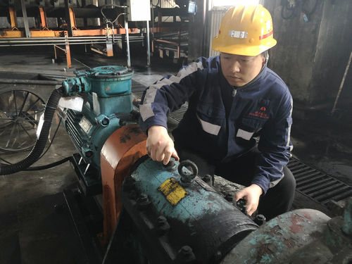 五一劳动节,致敬坚守岗位的他们!