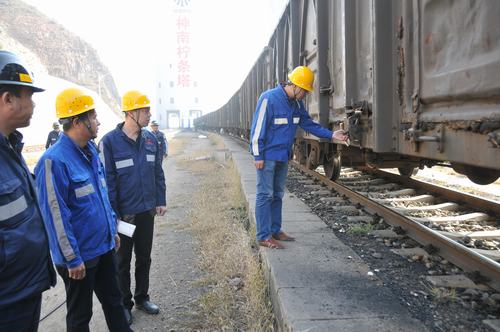 陕煤建设洗选煤运营公司:心系劳动者 “五一”进基层