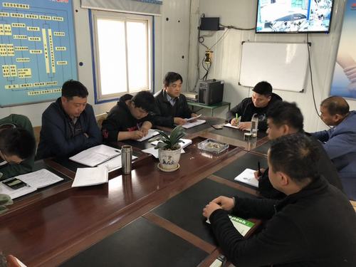 陕煤建设矿建二公司车村项目部召开青年座谈会