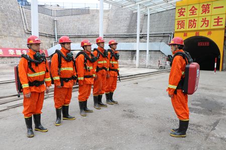 陕煤建设天工公司各项目部举行应急演练根植员工安全意识