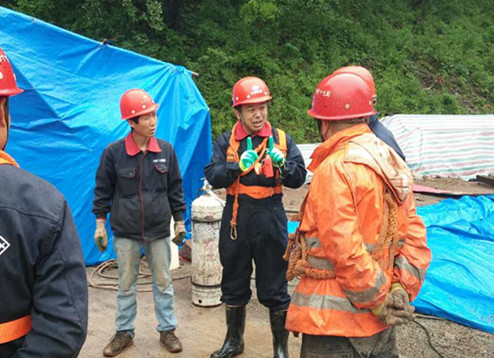 以月促年重实效 精心组织创新高