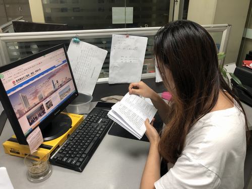 陕煤建设矿建二公司:应知必会口袋书成为党员“掌中宝”