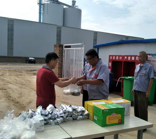 陕煤建设铜川公司一线“送清凉”