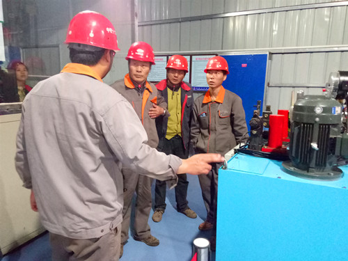  陕煤建设矿建三公司关山项目部“双节”期间安全管理不放松