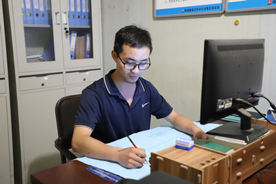 安装施工一线的“三剑客”