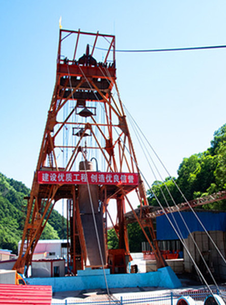 矿建三公司关山通风竖井二衬支护施工接近尾声