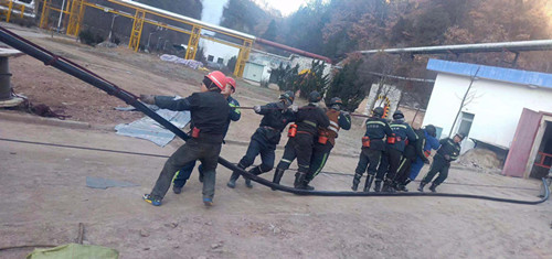 陕煤建设机电安装公司:一天的忙碌