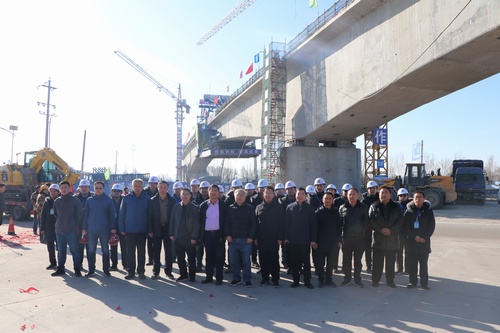 陕煤建设路桥分公司靖神铁路高家伙场特大桥首联连续梁成功合拢