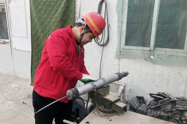 陕煤建设矿建二公司磨亮职工技术创新利器