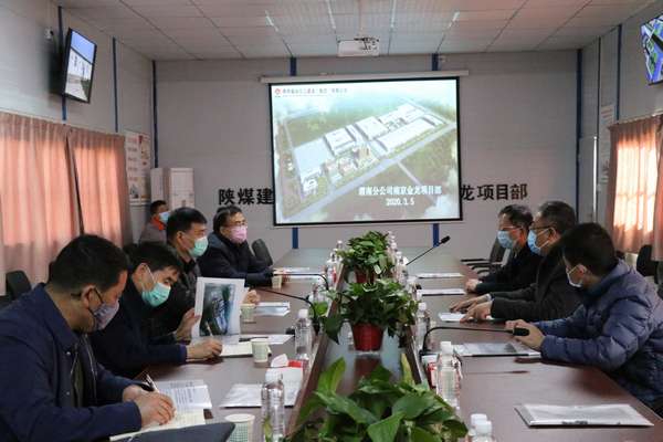 公司领导侯本英、杨让顺一行深入渭南分公司南京金龙项目检查复工及防疫工作