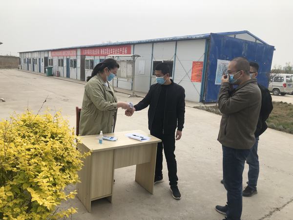 渭南市交通局安全生产“双随机”抽查组深入澄合分公司G242大荔过境公路项目检查指导