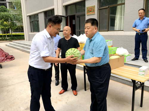 陕煤建设公司开展为基层员工“送清凉”活动