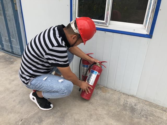 陕煤建设韩城分公司榆林项目部多点发力为夏季安全生产保驾护航