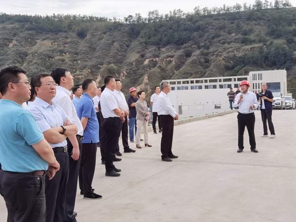 延安市委书记徐新荣再赴陕煤建设矿建二公司车村项目部调研