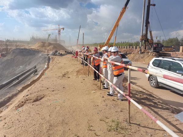 西北电力设计院有限公司党委书记、董事长胡明深入陕煤建设天工公司施工现场慰问指导工作