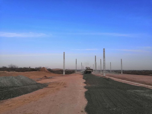 陕煤建设路桥分公司靖神铁路大干快进正当时