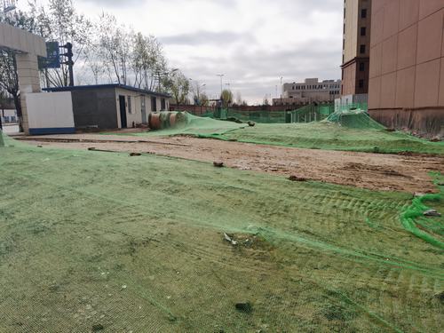 陕煤建设铜煤公司第一项目部多措并举狠抓工地扬尘治理