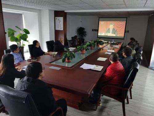 陕煤建设咸阳分公司积极传达学习党的十九届五中全会精神