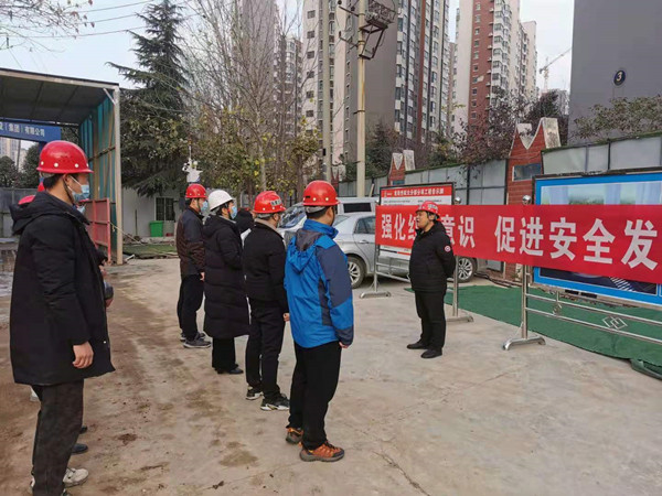 智慧泊车公司彻查隐患保安全，应急演练防灾害