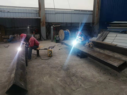 陕煤建设机电安装公司西卓项目部斗志昂扬迎新年