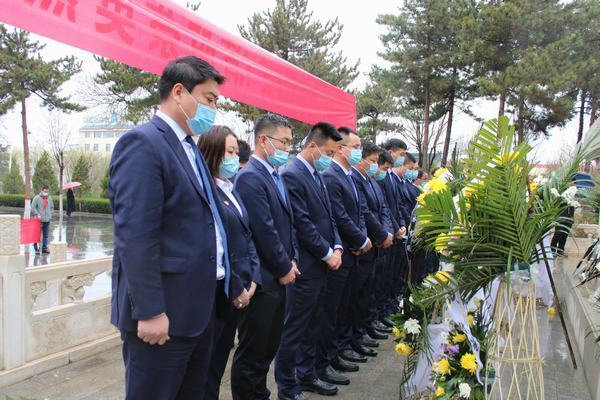 陕煤建设榆林公司开展“缅怀革命先烈 弘扬红色精神”主题党日活动