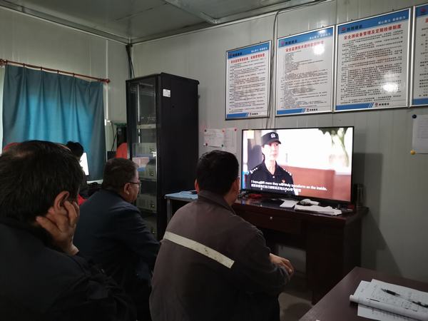 陕煤建设矿建二公司积极开展反恐维稳宣传工作