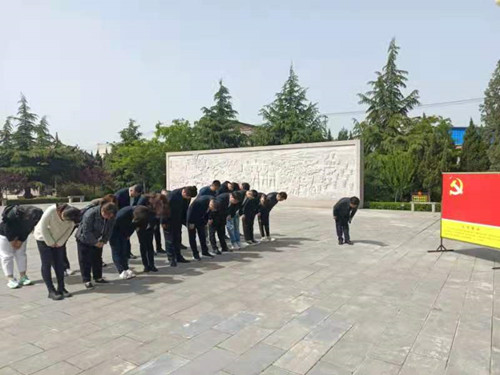 陕煤建设物资公司：党员干部走进红色教育基地
