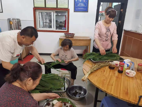 陕煤建设机电安装公司:“粽”情端午暖人心