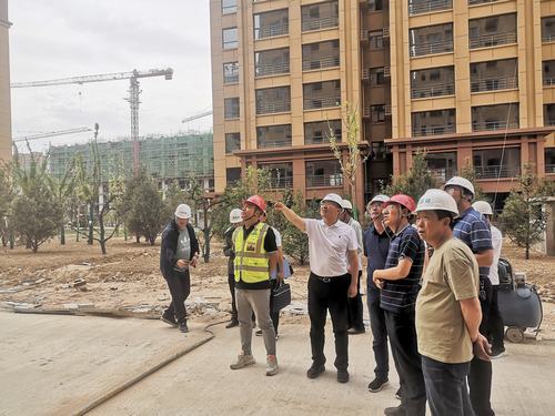 靖边县副县长苗立群莅临金地华府项目进行调研