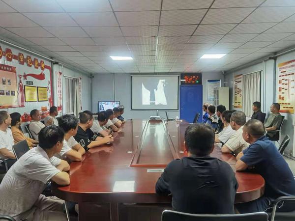 陕煤建设矿建二公司基层项目部职工小剧场开演了