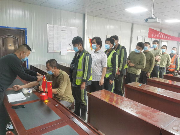 陕煤建设机电安装公司小保当项目部为职工办实事暖心窝