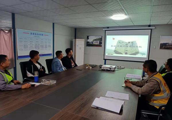 陕煤建设铜煤公司第三项目部召开“铭记历史，勿忘国耻 纪念九一八事变90周年”专题学习会