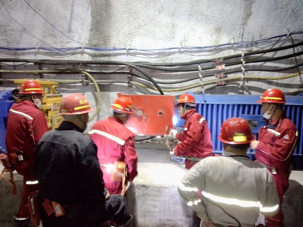 陕煤建设矿建二公司组织开展“迎十四运”安全环保大排查活动