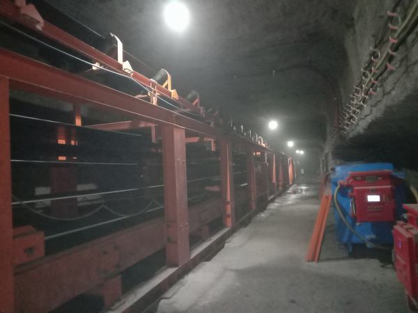 陕煤建设韩城分公司承建的张家峁矿15212顺槽胶带输送机安装工程试运转成功