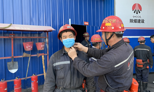 敬业奉献的黑脸包公