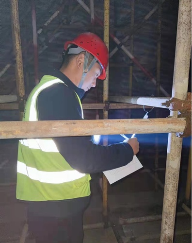 陕煤建设路桥分公司“青安岗”在行动